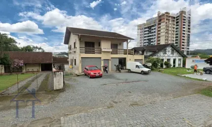 Terreno à venda no Anita Garibaldi, Joinville 