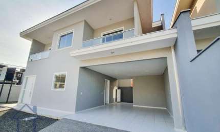 Casa em condomínio fechado com 3 quartos à venda no América, Joinville 