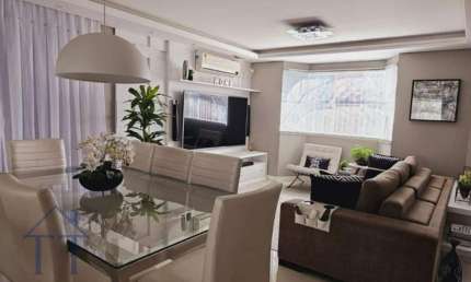 Casa com 3 quartos à venda no Petrópolis, Joinville 