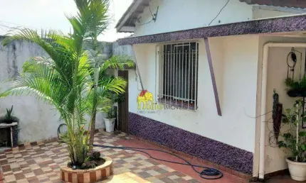 Casa Térrea com muro alto em 300m² de terreno na Vila Zat - Pirituba, SP