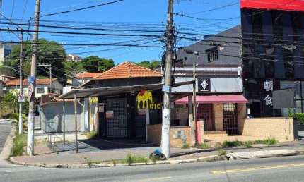 Terreno com Ponto comercial de esquina em avenida importante e movimentada. Pirituba, SP