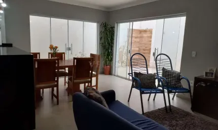 Casa à venda no jardim ibirapuera ao lado da puc ii em campinas.