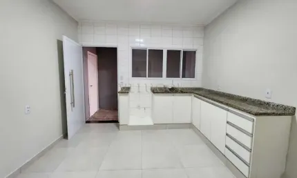 Casa com três quartos à venda no parque brasilia em campinas!