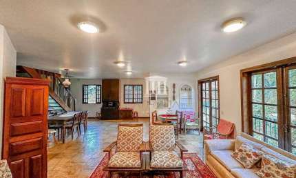 Casa com 4 dormitórios à venda, 203 m² por R$ 1.390.000,00 - Comary - Teresópolis/RJ