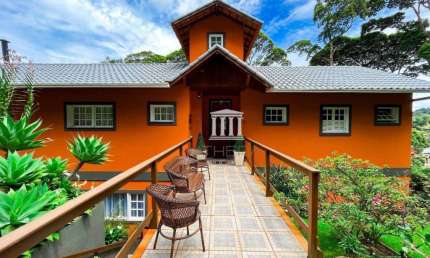 Casa com 4 dormitórios à venda, 294 m² por R$ 1.290.000,00 - Comary - Teresópolis/RJ