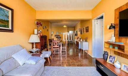 Casa com 3 dormitórios à venda, 230 m² por R$ 650.000,00 - Albuquerque - Teresópolis/RJ
