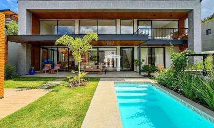 Casa à venda, 290 m² por R$ 3.200.000,00 - Parque do Imbui - Teresópolis/RJ