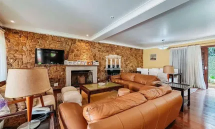 Casa com 4 dormitórios, 186 m² - venda por R$ 1.390.000,00 ou aluguel por R$ 10.760,00/mês - Alto - Teresópolis/RJ