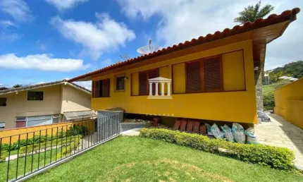 Casa com 5 dormitórios à venda, 250 m² por R$ 1.100.000,00 - Iucas - Teresópolis/RJ