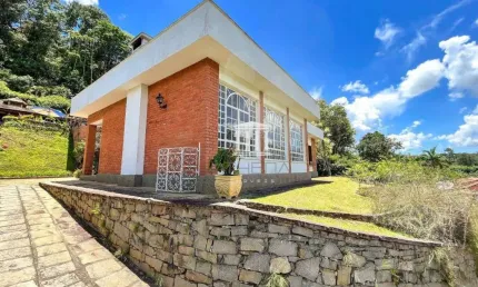 Casa à venda, 327 m² por R$ 1.088.000,00 - Albuquerque - Teresópolis/RJ