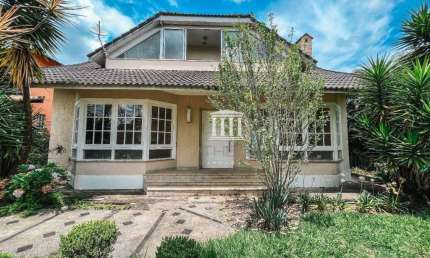 Casa com 4 dormitórios à venda, 341 m² por R$ 2.000.000,00 - Várzea - Teresópolis/RJ