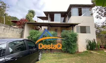 Casa com 2 quartos à venda na Lundcéia, Lagoa Santa  por R$ 700.000