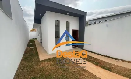 Casa com 2 quartos à venda no Aeronautas, Lagoa Santa  por R$ 390.000