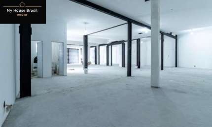 Galpão Comercial para Locação na Vila Nilo, São Paulo-SP: 420m² e 2 Banheiros!