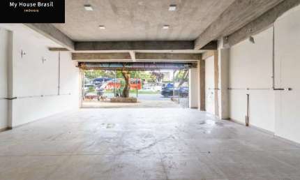 Salão Comercial em Santana: 1 Sala, 2 Banheiros, 8 Vagas. Pronto para o seu Negócio!