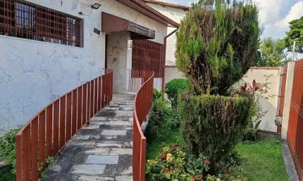 Casa com 5 quartos à venda na Rua Antonieta Altenfelder, 458, Jardim Guapira, São Paulo por R$ 933.000