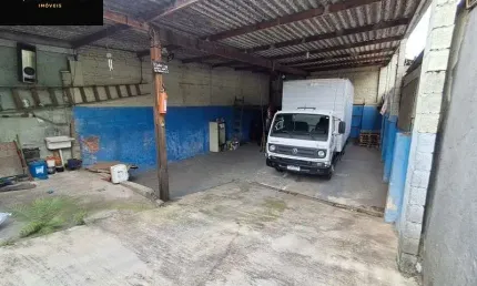 Galpão Comercial de 400m² na Vila Nivi, São Paulo-SP: 2 salas, 2 banheiros. Venda ou Locação! Agende sua visita agora!