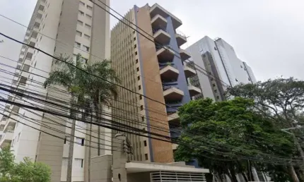 Adquira este incrível imóvel com venda judicial por um preço imperdível de apenas R$ 571.114,41. Com uma avaliação de mercado de R$ 951.857,36.