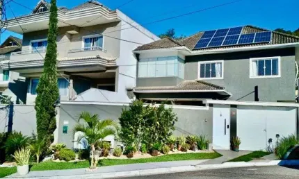 Casa em Condomínio para Venda em Rio de Janeiro, Pechincha, 4 dormitórios, 1 suíte, 3 banheiros, 1 vaga