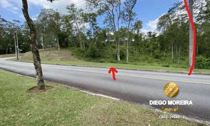 Terreno escriturado de 2.500m² à venda em Condomínio