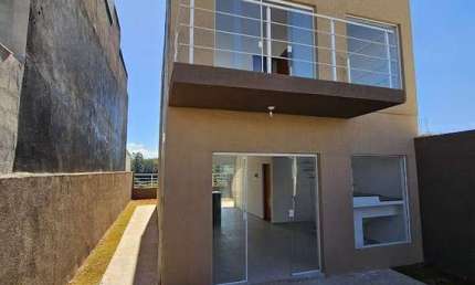 Sobrado à venda em Terra Preta com 116m² de área construída