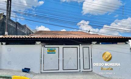 Casa escriturada à venda em Terra Preta próxima do centro de Terra Preta