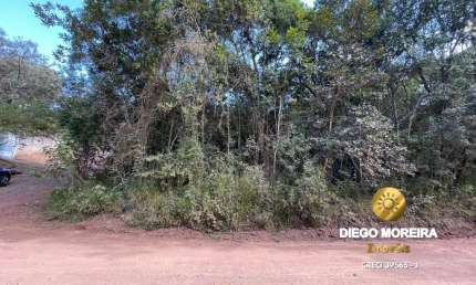 2 Lotes de Esquina à Venda – Excelente Localização!