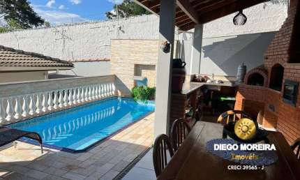 CASA À VENDA EM ATIBAIA – CONFORTO E LAZER PARA SUA FAMÍLIA!