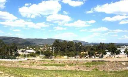 Terreno à venda com projeto aprovado em condomínio | Terras da Alvorada