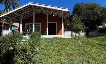 Casa À venda em Atibaia – Jardim do Lago! Oportunidade Única