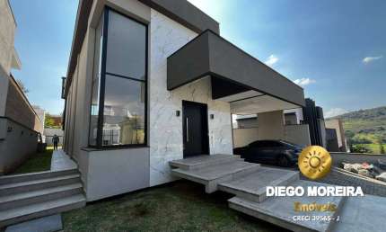 Casa Alto Padrão À venda em Condomínio Fechado – Atibaia/SP