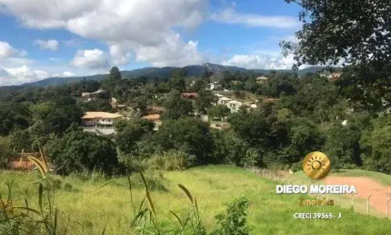Terreno à venda em Atibaia com vista panorâmica - 2.090 m²