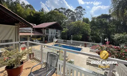 Chácara / sítio com 3 quartos à venda na Rua Avestruz, Colina Verde, Atibaia
