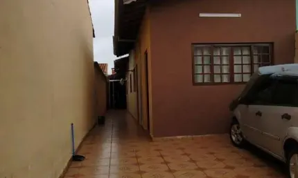 Casa à Venda com Edícula e Churrasqueira – Ótima Localização em Mairiporã!