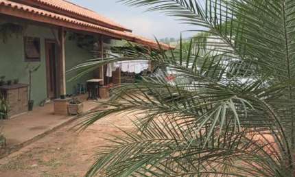 Chácara à venda em Piracaia com 851,33 m² - PORTEIRA FECHADA!