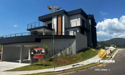 Casa de Alto Padrão à Venda no Condomínio Portal Lamis!