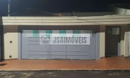Casa para Venda em Pradópolis / SP no bairro Jardim dos Ipês