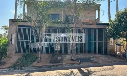 Sobrado para Venda em Pradópolis / SP no bairro JARDIM DAS OLIVEIRAS