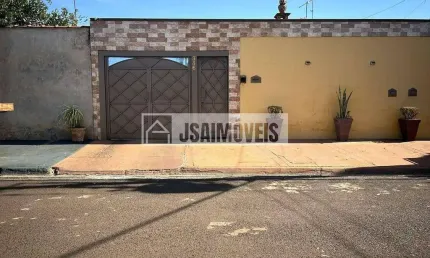 Casa com 4 quartos à venda no Centro, Pradópolis 