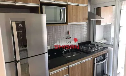 Apartamento de 50m² mobiliado com 1 vaga de garagem.