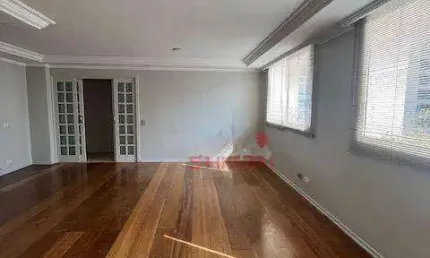 Local tranquilo, bem arborizado, apartamento amplo e iluminado