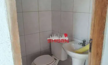 Casa espaçosa para venda ou aluguel  ideal para moradia e comércio!