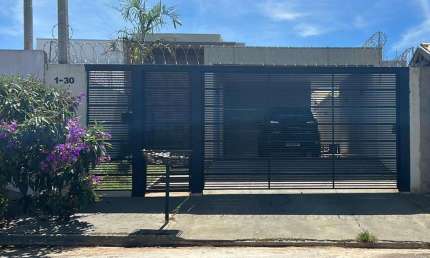 Casa para Venda em Bauru, Jardim Marília, 2 dormitórios, 1 suíte, 2 banheiros, 2 vagas