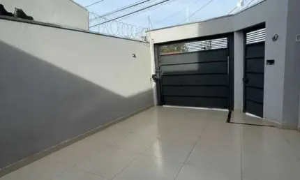 Casa para Venda em Bauru, Vila Giunta, 3 dormitórios, 1 suíte, 2 banheiros, 2 vagas