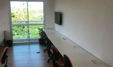 Conj. Comercial para Locação em Santo Amaro com 40m²