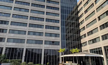 Sala Comercial para locação na Chácara Santo Antônio.