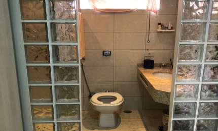SOBRADO RESIDENCIAL, 131 M², 2 VAGAS PARA AUTOS, QUINTAL, OTIMO LOCAL..