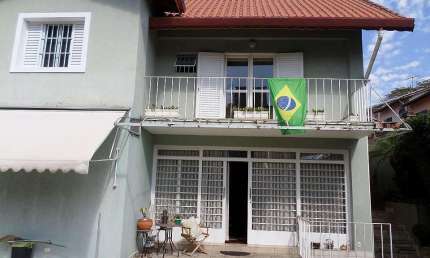 Casa para venda ou locação com 5 dormitórios, 3 suítes e 3 vagas no Campo Belo
