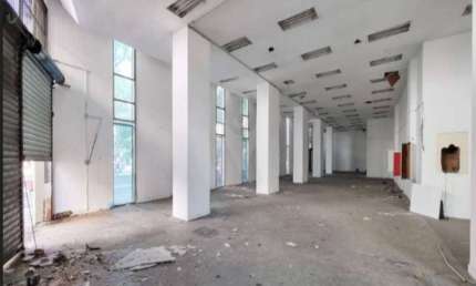 Ponto Comercial e 2 banheiros à Venda, 612 m² - Santa Cecilia