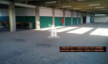 Salão à venda no Jardim Guanca com 800m² 3 Banheiros 1 Escritório